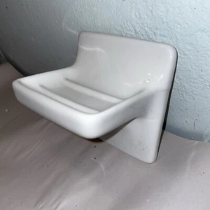 Vintage Off-White Classic Ceramic Soap Dish Wall-Mount Shower Tub Thinset NOS - Picture 1 of 6