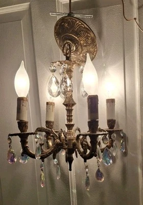 Lámpara de araña de cristal de 4 luces de latón antigua pequeña España 12" de alto x 8,5" de ancho Foto 1 de 4