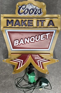 Coors Light Up “Make It A Banquet” Christmas Tree Topper - Picture 1 of 1