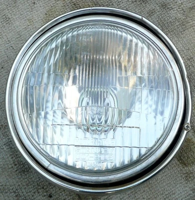 Suzuki Tempter GR650 1983 - Faro - Conjunto de luces delanteras Foto 1 de 3