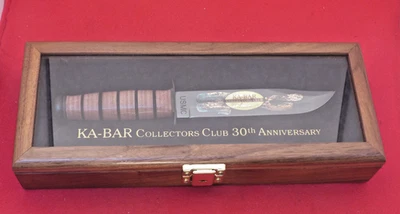 KA-BAR EE. UU. 12" USMC 30 Aniversario Hoja Fija Marina en Cuchillo de Exhibición Foto 1 de 4