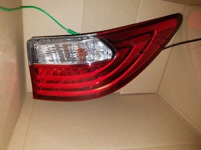 2013 2014 2015 LEXUS ES350 ES300h LED PASSENGER RIGHT TAIL LIGHT LAMP OEM - Image 1 of 4