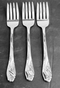 ONEIDA LORILEI STAINLESS FLATWARE SALAD FORKS LOT OF 3 EXCELLENT - Picture 1 of 1