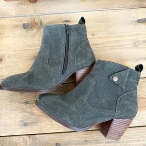 NEW Diba True Sophia Ankle Boot Green Gray Suede Bootie Size 6 - Picture 1 of 7