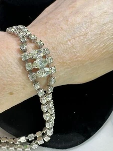 Bracelet Clear Glass Rhinestones 2 Strands Vintage Silver Bracelet 7" M-4716 - Picture 1 of 4