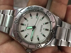 Seiko quarz luminous white dial mens watch Rotating bezel Excellent - Picture 1 of 12