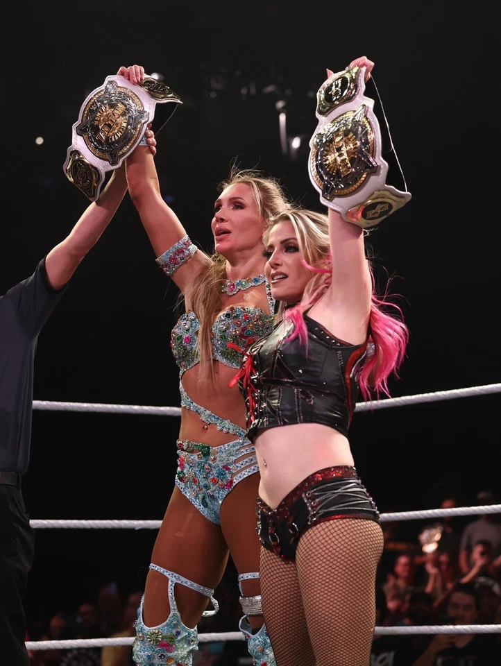 Фотоплакат Charlotte Flair Alexa Bliss 11x17 WWE Tag Champions Print NXT RAW - Изображение 1 из 1