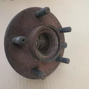 ASTON MARTIN LAGONDA FRONT HUB - Picture 1 of 4