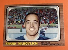 1966-67  #77 Frank Mahovlich Toronto Maple Leafs hockey card