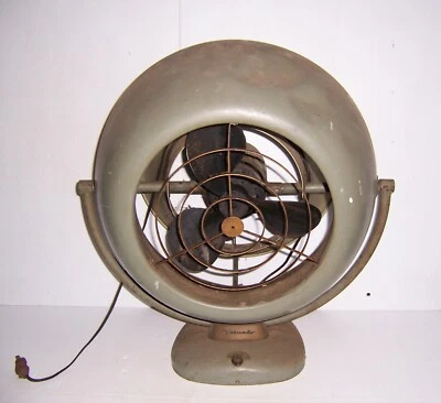 Ventilador eléctrico vintage Mid Century grande Vornado de 3 velocidades n.º 9A 1867 FUNCIONA Foto 1 de 4