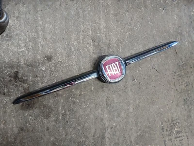 PARAGOLPES DELANTERO FIAT 500 PLACA PARRILLA CROMADA 735637413 2016-ON (2024) ~ Foto 1 de 2