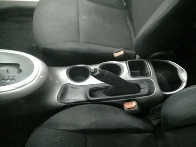 Consola piso delantero CVT compatible con 11-17 JUKE 104828393 Foto 1 de 4