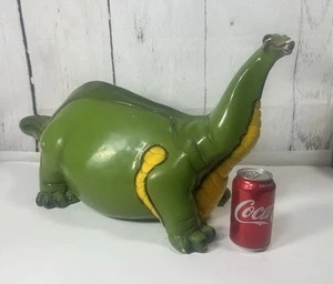 RARE 1980 VINTAGE DINOSAUR "UNIVERSAL STATUARY" GREEN VINYL COIN BANK 28" LONG - Picture 1 of 12