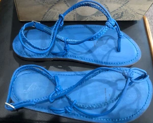 Neu im Karton Free People Caroline Cali Sandalen Pool in Farbe Größe 41 US - Bild 1 von 7