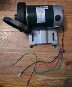Treadmill Motor DC180v, 2.0Hp,3800rpm,9.5A Gearworks From Horizion Ti31hr & Belt - Picture 1 of 7