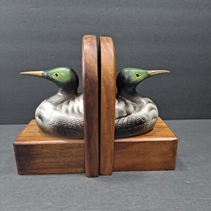 Vintage Set Of 2 Heavy Bookends Painted Bronze Ducks On Dark Wood Frame - Picture 1 of 18