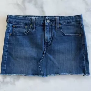 LEVI's vintage Y2K 2000's women's denim raw edge mini skirt - size 4 - EUC - Picture 1 of 5