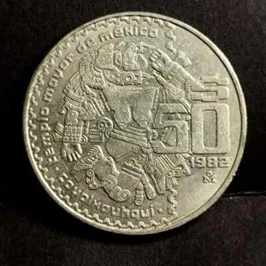 Remarcacion en $50 pesos Coyolxauhqui -Doubling in Coyolxauhqui Mexican Coin - Picture 1 of 9