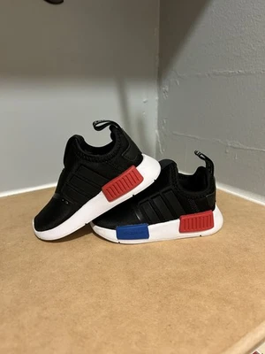 Adidas NMD 360 Tenis para Niños Pequeños Talla 4K Zapatos Atléticos SOLO USADOS UNA VEZ Foto 1 de 4