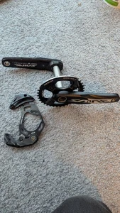 Shimano Saint FC-M825 Kurbel Inkl. Kettenführung SM CD50 36T - Bild 1 von 4