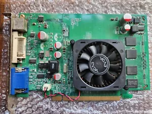EVGA e-GeForce 8400GS - 512MB DDR2 PCI-Express 1.0 Graphics Card-P/N:512P2N738DX - Picture 1 of 7