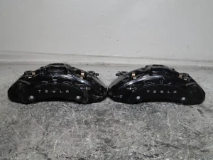 2022 Tesla Model S Plaid Front Brembo Brake Calipers Front Right Left Pair - Picture 1 of 12