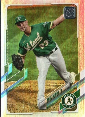 2021 Topps #329 Mike Minor Rainbow Foil - Image 1 of 2