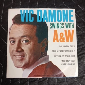 Vic Damone Swings With A&W (Capitol Custom) - Imagen 1 de 4