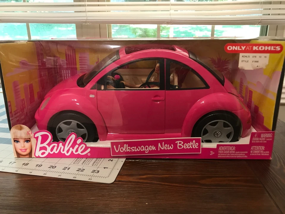 Mattel V1866 Barbie VOLKSWAGEN Beetle and Doll Set