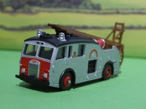 Corgi 1:76 Scale 1950's Derbyshire Fire Service Dennis F12 - Picture 1 of 7