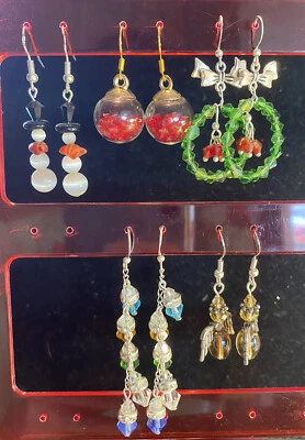 Handcrafted Artisan Christmas Earrings 5 Pairs Look. Lot X603 - Image 1 of 4