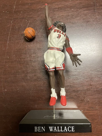 BEN WALLACE #3 Chicago Bulls NBA SGA Bobblehead Hinkley Springs Cover