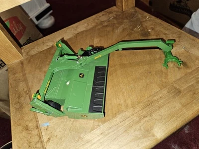 1/32 Ertl John Deere Mower Conditioner 635 MoCo Die Cast Metal Farm Toy - Image 1 of 4