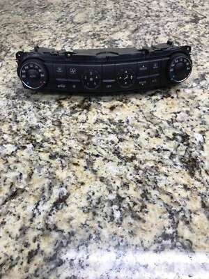 06-07  MERCEDES-BENZ E320/E350/E500/211 TYPE  TEMPERATURE/ CLIMATE CONTROLS #1 - Image 1 of 4