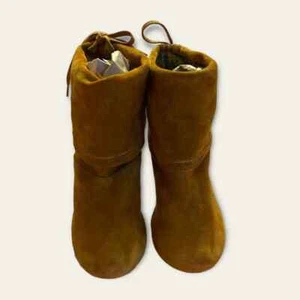 Women’s DollHouse Suede Ponie Boots. Size 6.5 - Picture 1 of 5