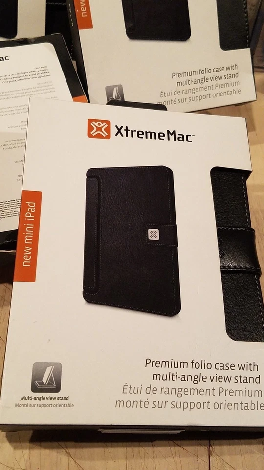 Funda tipo folio plegable premium negra XtremeMac con soporte para iPad Mini Foto 1 de 4