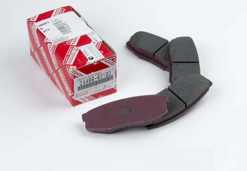 Kit de pastillas de freno traseras originales Toyota Land Cruiser 2008-2012 Foto 1 de 1