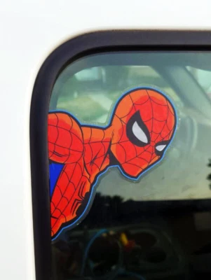 Calcomanía de cómic Peeking Spider-Man vinilo transparente años 80 Marvel camión coche computadora portátil Foto 1 de 4