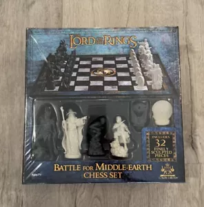 The Lord of the Rings Chess Set - Battle for Middle Earth - The Noble Collection - Picture 1 of 4