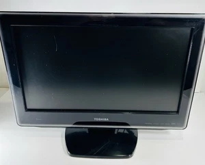 Toshiba TV DVD Combo 19LV610U-T LCD Small Kitchen TV No Remote Read Detail - Picture 1 of 8