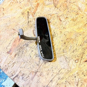Toyota Dyna 2005 Interior rear view mirror E4012167 - Picture 1 of 12