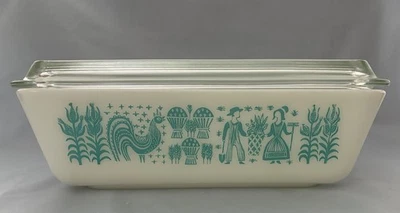 Vintage PYREX Amish Butterprint Large 1-1/2 Qt Refrigerator Jar/Dish w/Lid #0503 - Image 1 of 4