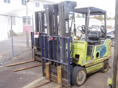 A Second Clark  Forklift - Image 1 of 4