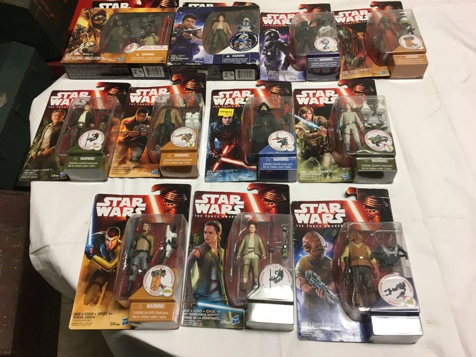 Lote de 11 Hasbro Star Wars El Despertar de la Fuerza Kylo Ren Rey Kanan Etc. Figuras Foto 1 de 4