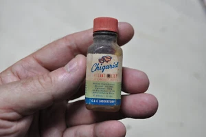 Botella de alivio rápido de cigarros vintage, líquido se ha secado, NO UTILIZABLE - Imagen 1 de 7