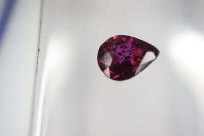 Rubi Ruby pera rojo violáceo Madagascar 0,45 ct incluye Certificado ALGT (B) - Imagen 1 de 4