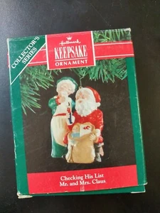 Hallmark '1991 CHECKING HIS LIST' Mr and Mrs Claus Keepsake Ornament (Christmas) - Imagen 1 de 3