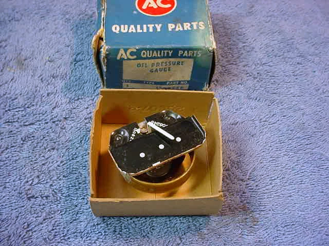 Manómetro de presión de aceite Chevrolet Truck 1960-1965 0-60 lb NOS 1508246 AcDelco C1 Foto 1 de 3