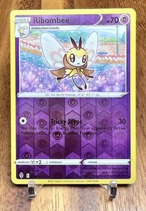 Ribombee 079/203 Reverse Holo Evolving Skies Pokemon Card NM
