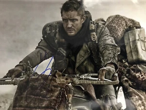 Tom Hardy Signaturfoto 8 x 10 von Mad Max Fury COA - Bild 1 von 2